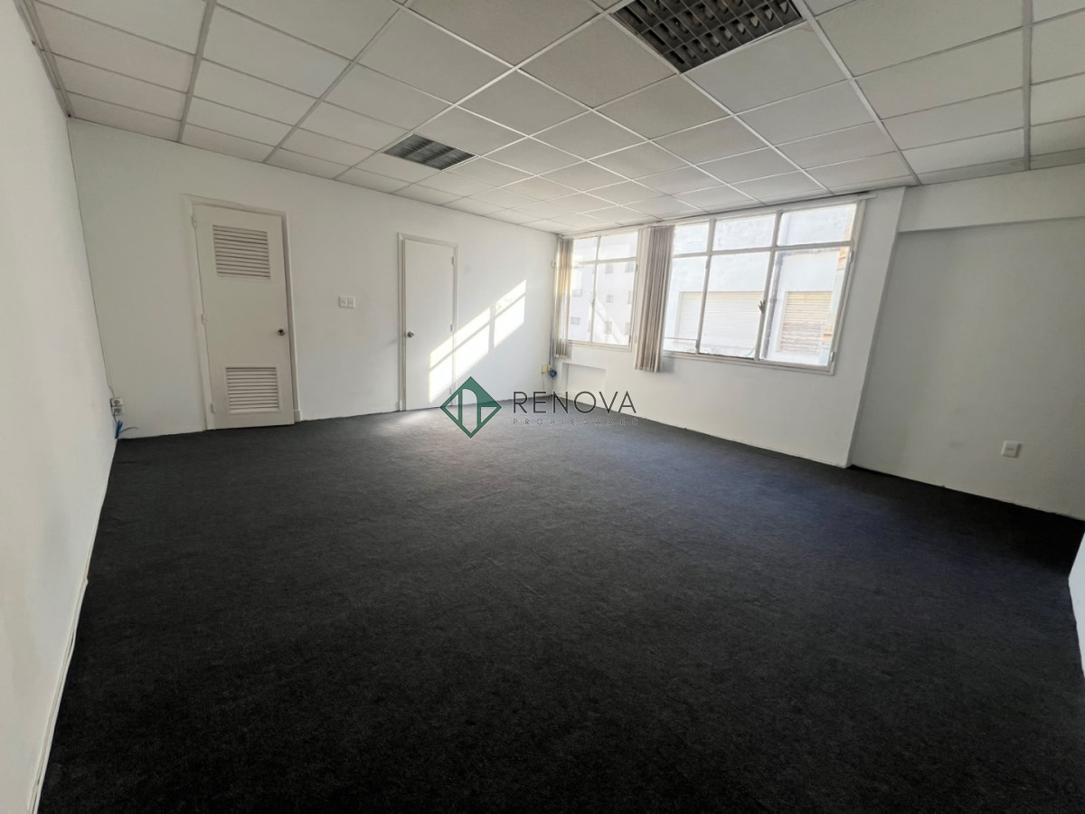 Oficina ID.1373 - Alquiler Oficina Centro Montevideo R