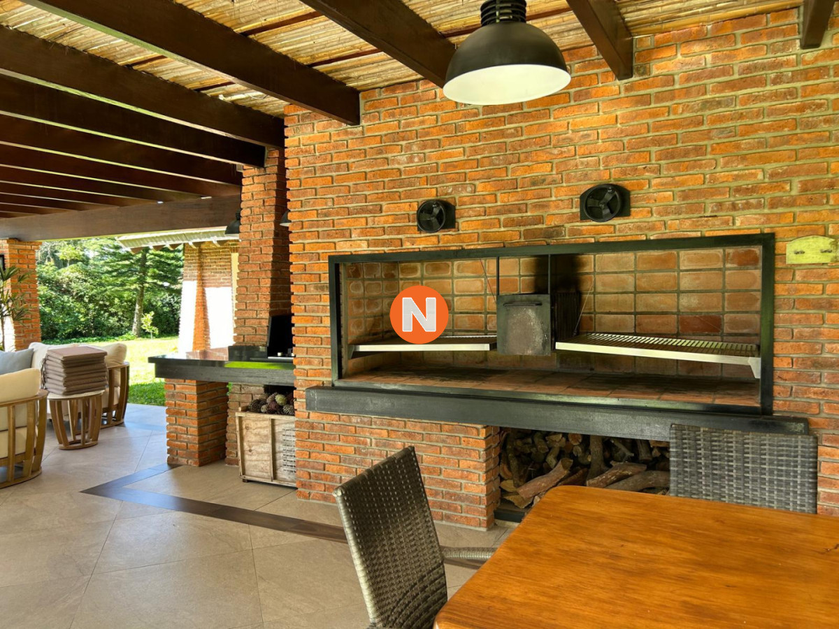 Casa Ref.224077 - Venta de Mansion en el Golf de Punta del Este 
