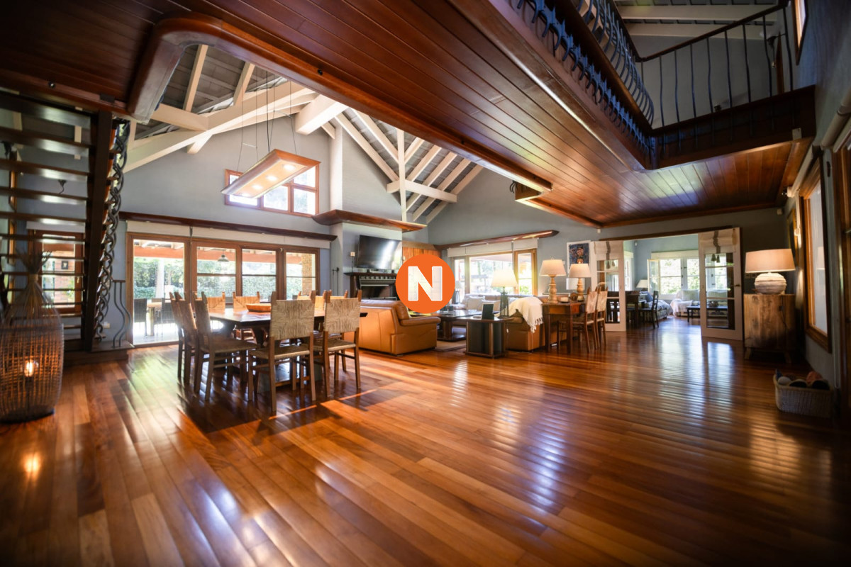 Casa Ref.224077 - Venta de Mansion en el Golf de Punta del Este 