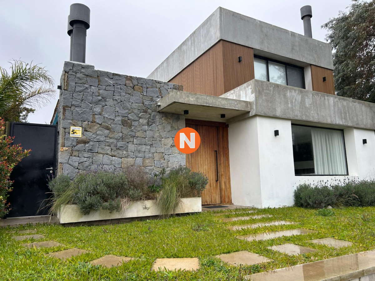 Casa Ref.225559 - Venta de Casa en Manantiales 