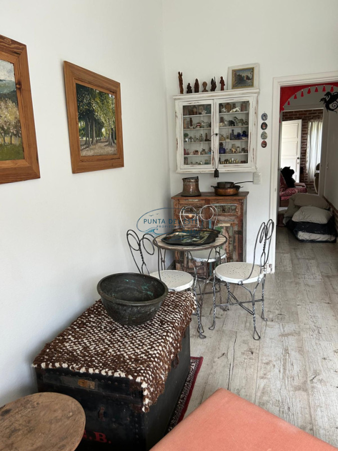 Casa ID.145 - Casa en venta de 2 dormitorios, Pinares, Punta del Este.