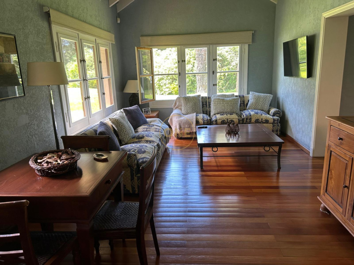 Casa ID.2102 - Venta de Mansion en el Golf de Punta del Este 