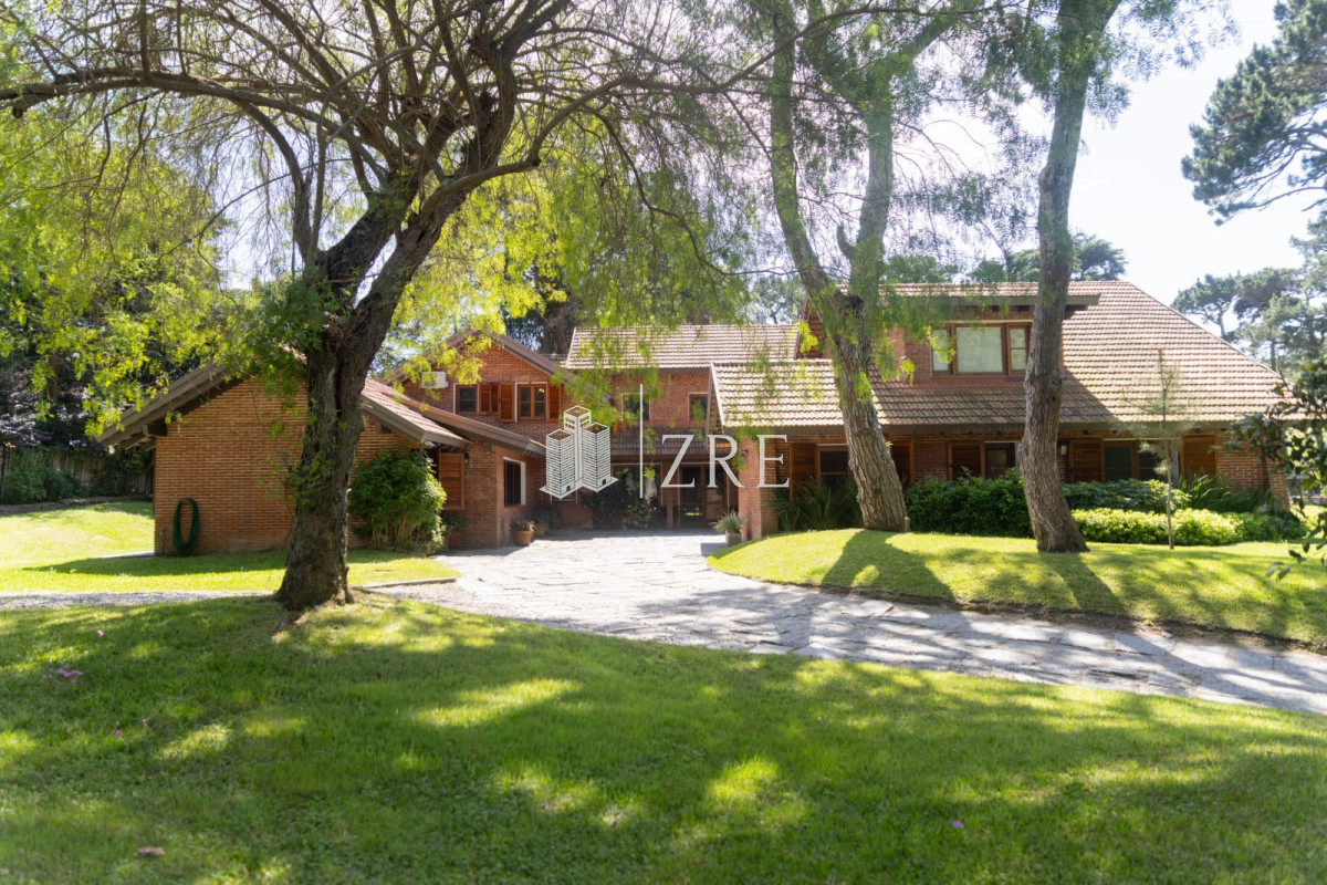 Casa ID.1375 - Venta de Mansion en el Golf de Punta del Este 