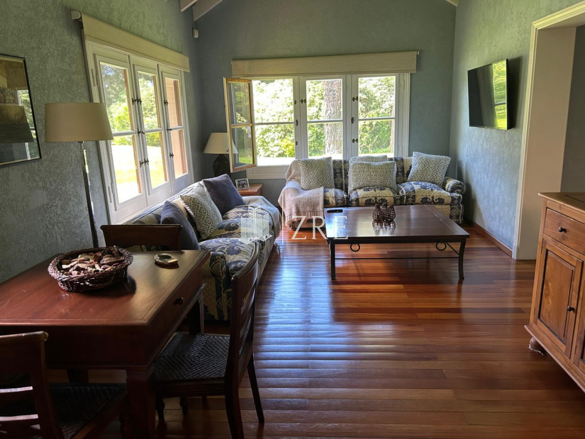 Casa ID.1375 - Venta de Mansion en el Golf de Punta del Este 