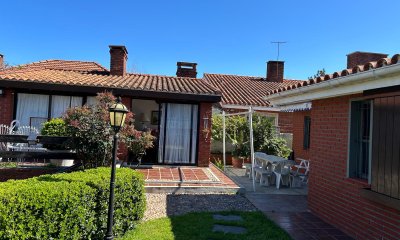Casa Excelente Construcción en Playa Mansa