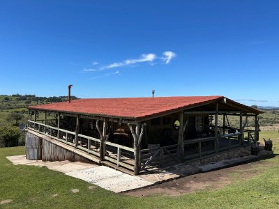 Chacra en Pueblo Edén 11ha