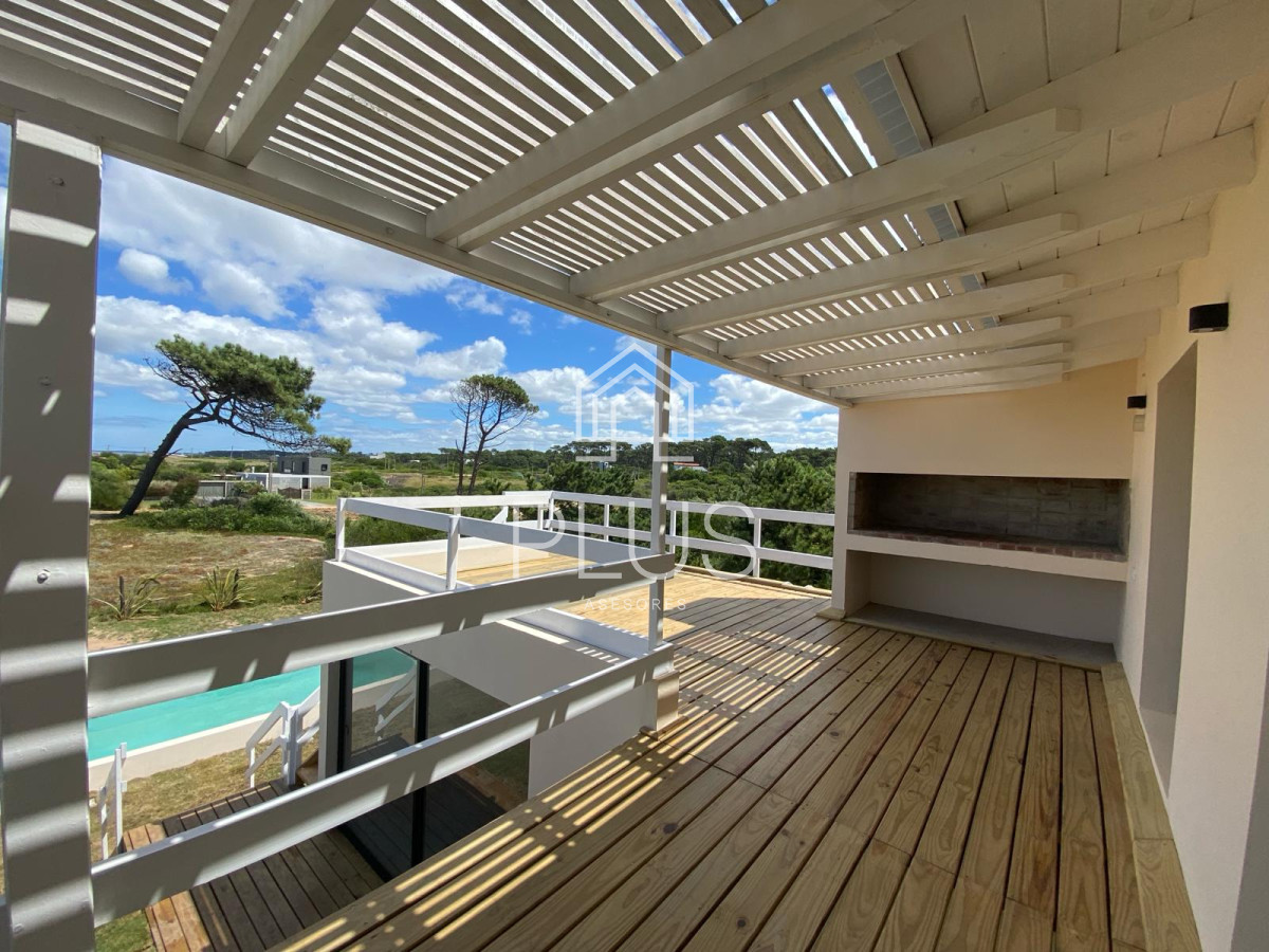 Casa ID.392 - Casa Nueva a estrenar con vista!
