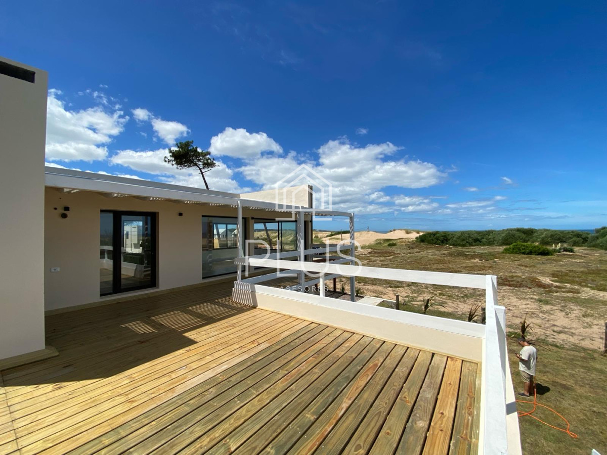 Casa ID.392 - Casa Nueva a estrenar con vista!