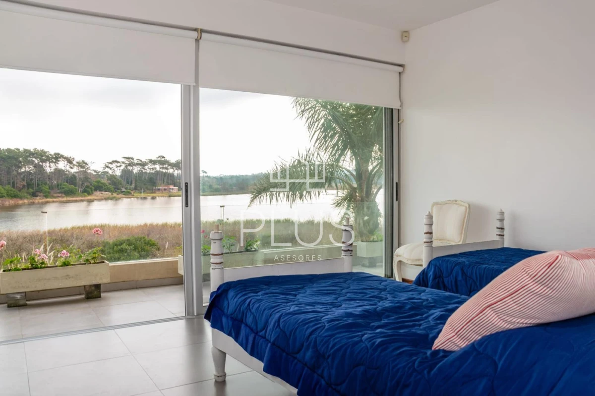 Casa ID.447 - Casa en Punta del Este, Laguna del Diario