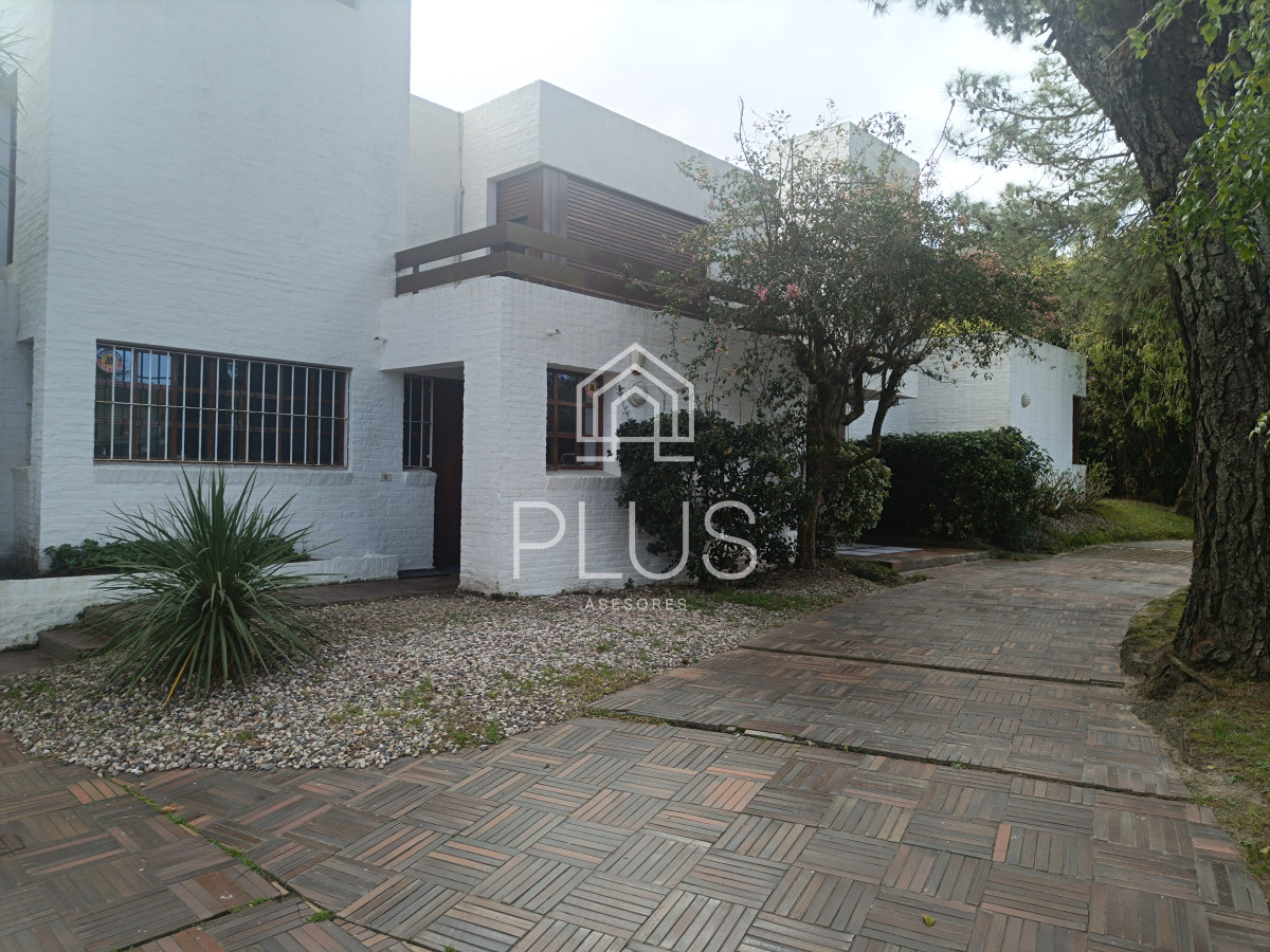 Casa ID.431 - Casa en Punta del Este, Parque del Golf
