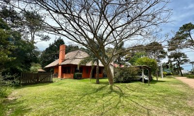 Casa muy cómoda con piscina y barbacoa