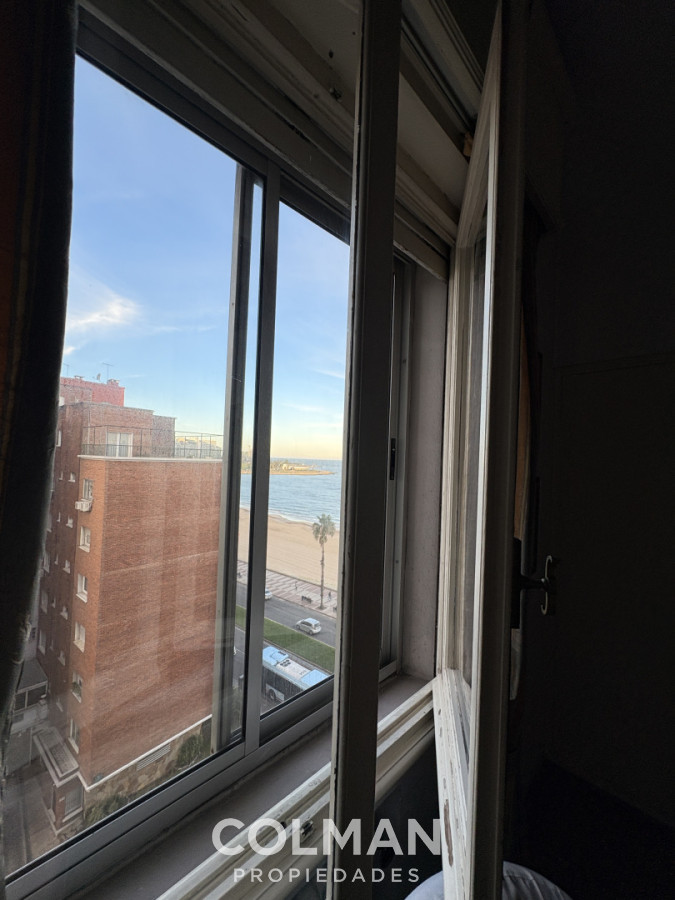 Apartamento ID.428 - Venta Apartamento Pocitos Piso Alto- 3 Dormitorios- Frente al mar
