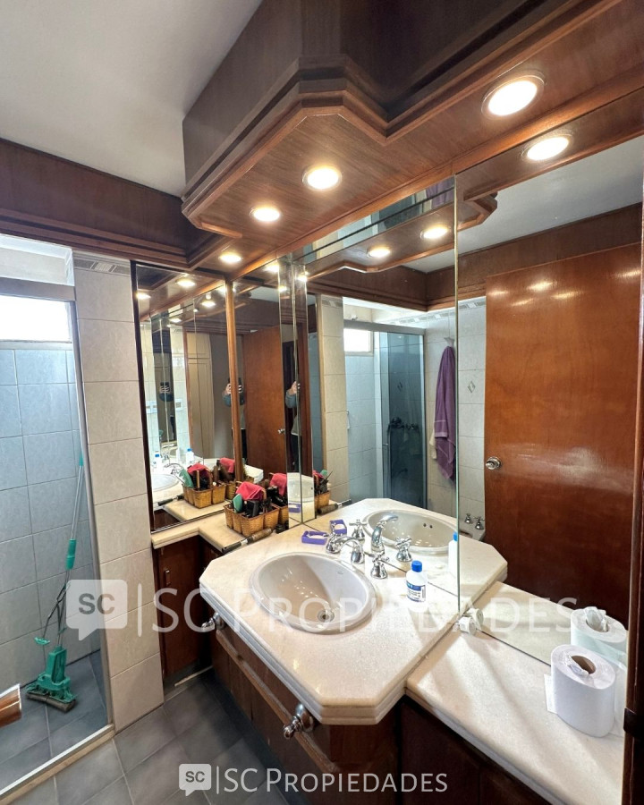 Apartamento ID.402 - Venta apartamento en Pocitos, 4 dormitorios, garage fijo.