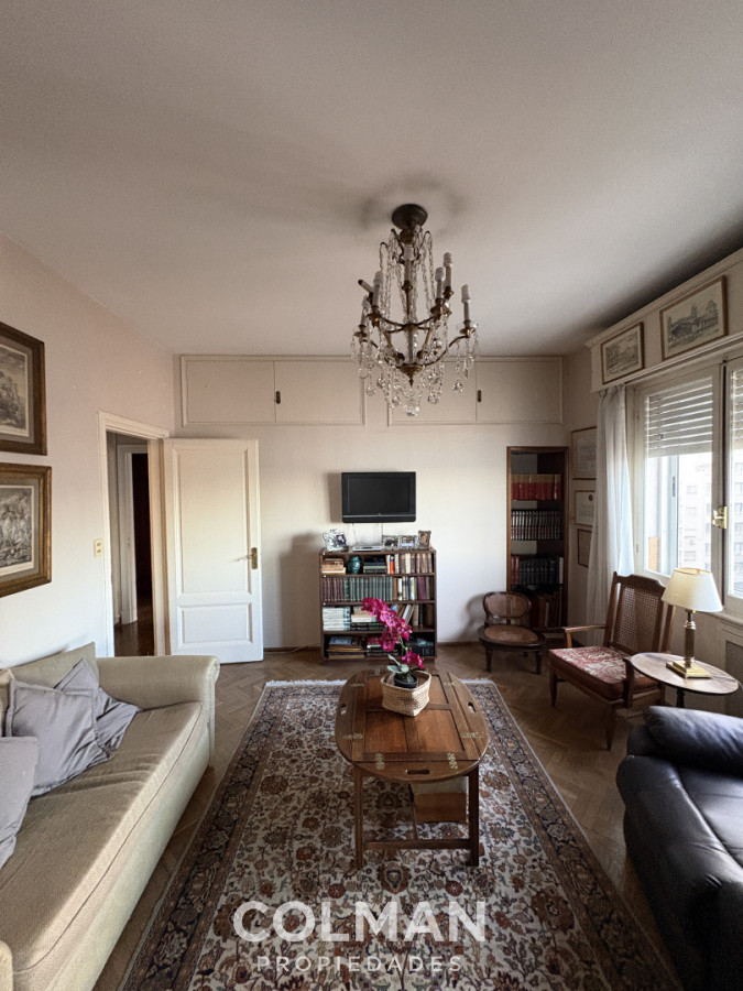 Apartamento ID.428 - Venta Apartamento Pocitos Piso Alto- 3 Dormitorios- Frente al mar