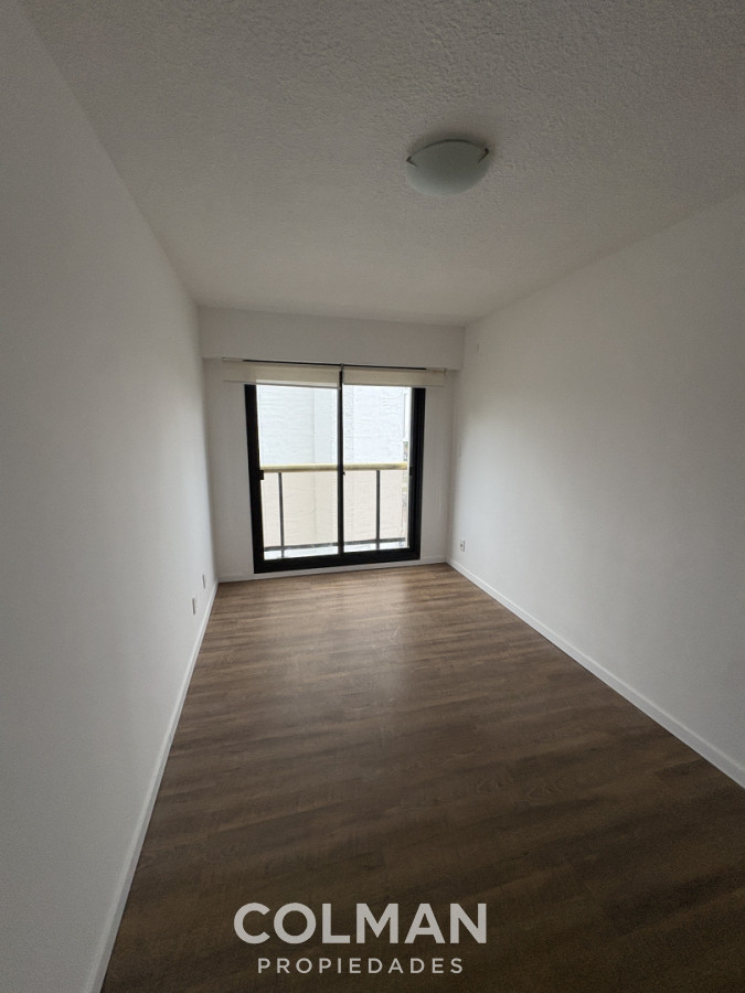Apartamento ID.434 - Alquiler Puerto del Buceo- 4 dormitorios- Garage. 