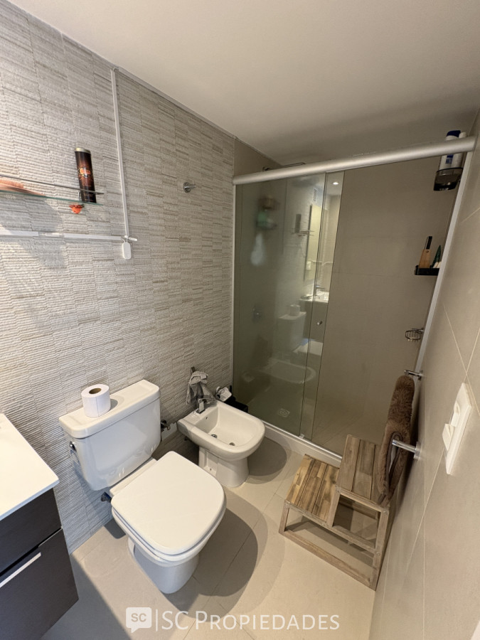 Apartamento ID.420 - VENTA POCITOS  DOS DORMITORIOS Y GARAGE PRIVADO