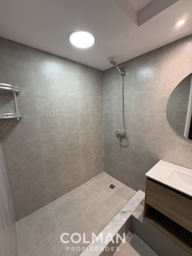Apartamento ID.434 - Alquiler Puerto del Buceo- 4 dormitorios- Garage. 