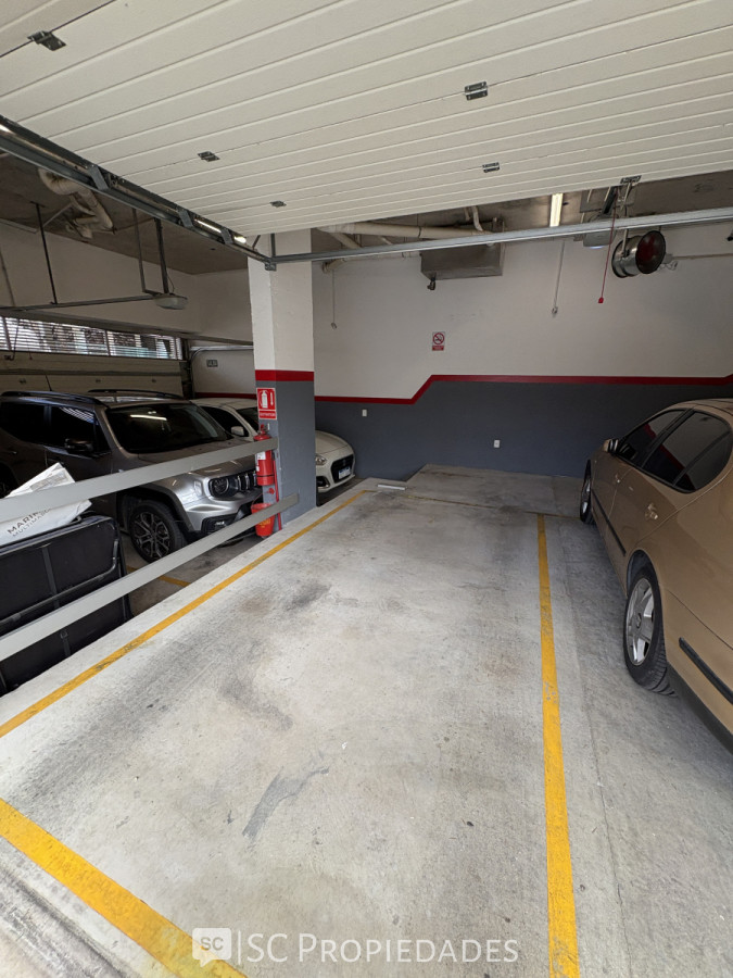 Apartamento ID.420 - VENTA POCITOS  DOS DORMITORIOS Y GARAGE PRIVADO