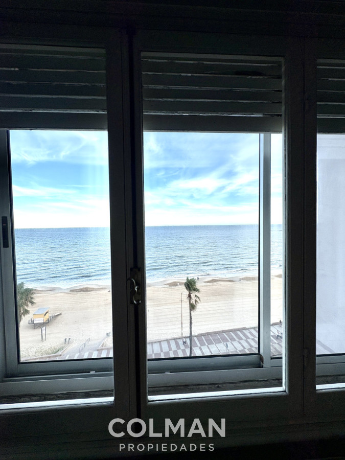 Apartamento ID.428 - Venta Apartamento Pocitos Piso Alto- 3 Dormitorios- Frente al mar