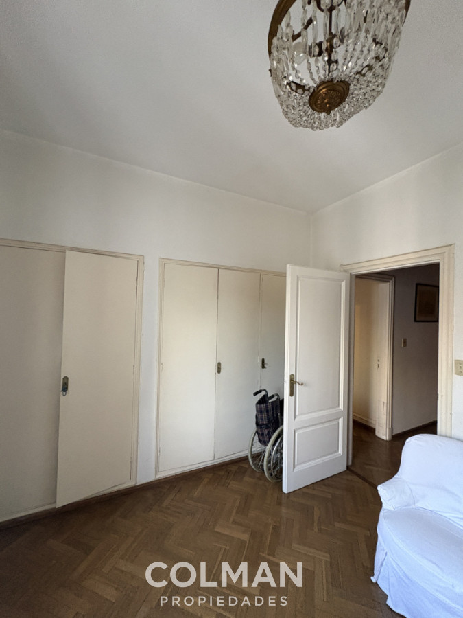Apartamento ID.428 - Venta Apartamento Pocitos Piso Alto- 3 Dormitorios- Frente al mar