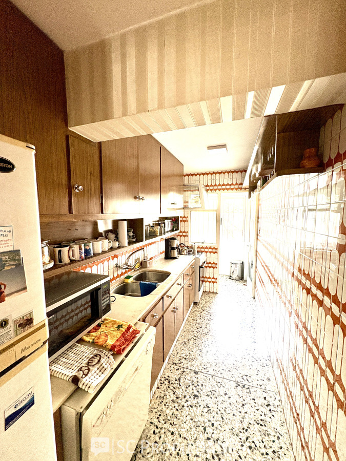 Apartamento ID.418 - VENTA POCITOS- 3 DORMITORIOS MAS SERVICIO-GARAGE FIJO