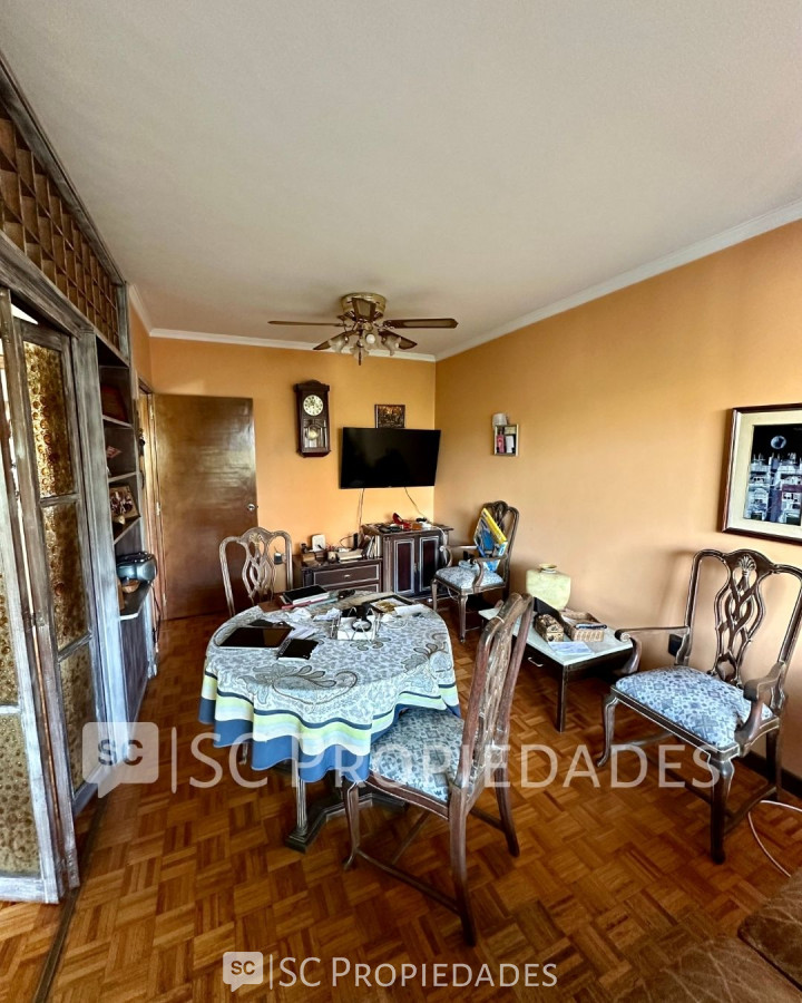 Apartamento ID.402 - Venta apartamento en Pocitos, 4 dormitorios, garage fijo.