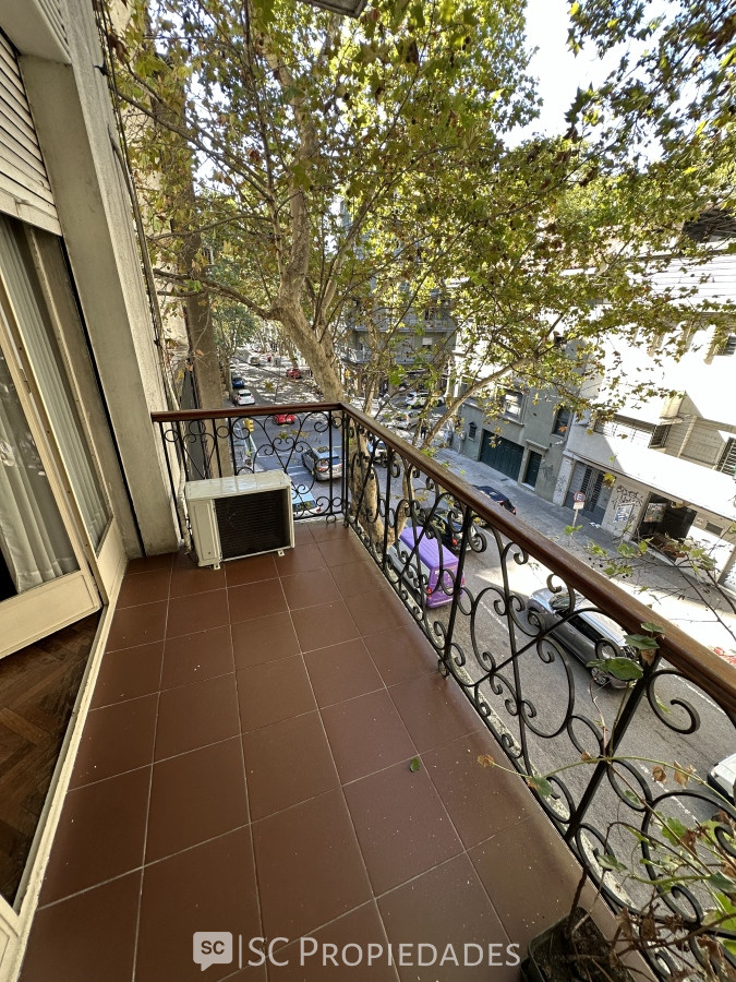 Apartamento ID.391 - Alquiler Centro de Montevideo 3 dormitorios espacios amplios