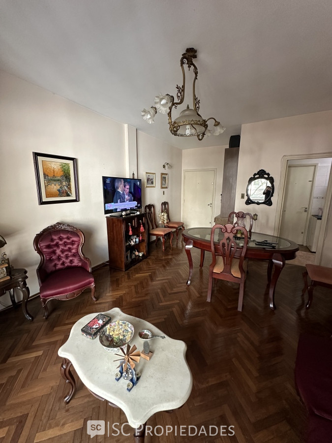Apartamento ID.391 - Alquiler Centro de Montevideo 3 dormitorios espacios amplios