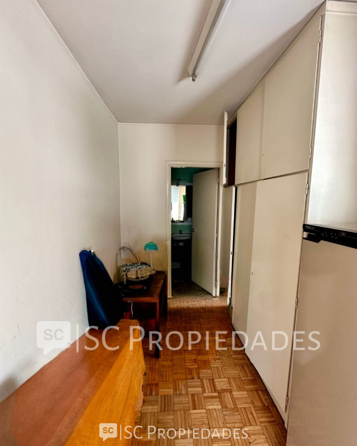 Apartamento ID.402 - Venta apartamento en Pocitos, 4 dormitorios, garage fijo.