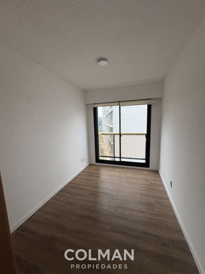 Apartamento ID.434 - Alquiler Puerto del Buceo- 4 dormitorios- Garage. 