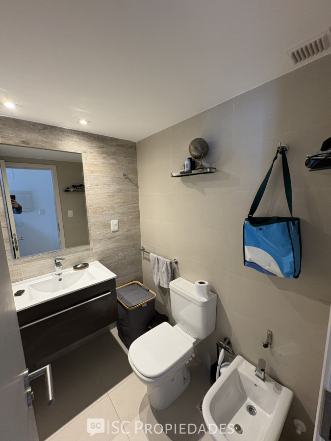 Apartamento ID.420 - VENTA POCITOS  DOS DORMITORIOS Y GARAGE PRIVADO