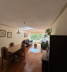 Venta hermoso apartamento 3 dormitorios Omb- Pocitos