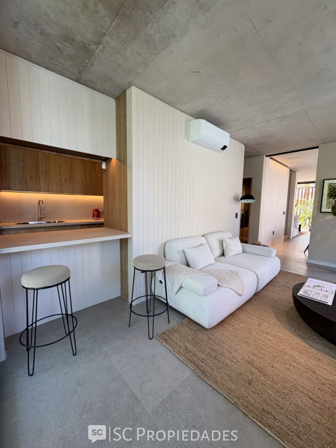 Casa ID.13 - Casa en venta Carrasco 3 dormitorios