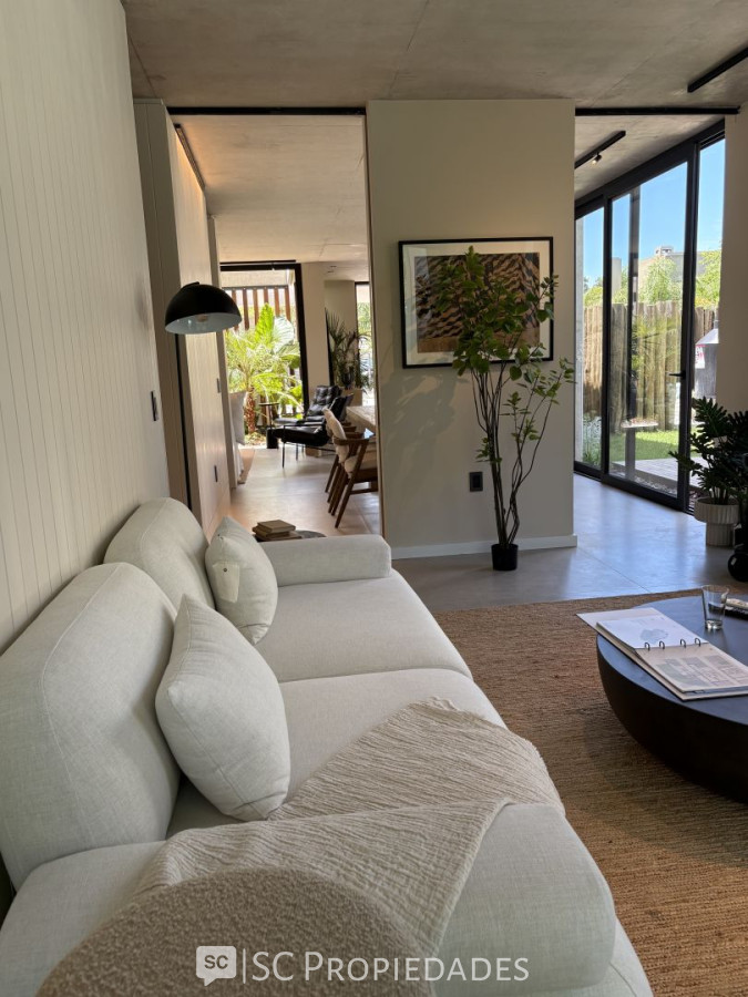 Casa ID.13 - Casa en venta Carrasco 3 dormitorios