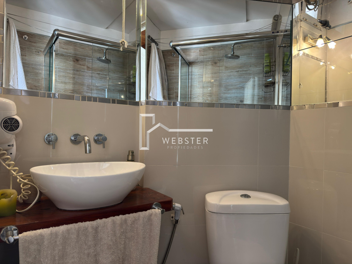 Apartamento ID.2194 - Oportunidad en venta, un dormitorio, Duplex, en Punta del este.