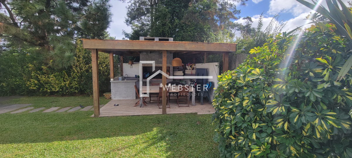 Casa ID.2875 - Venta de casa Pinares