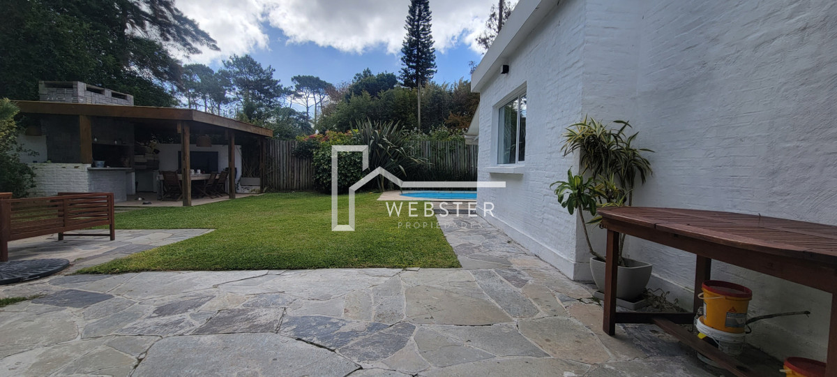 Casa ID.2875 - Venta de casa Pinares