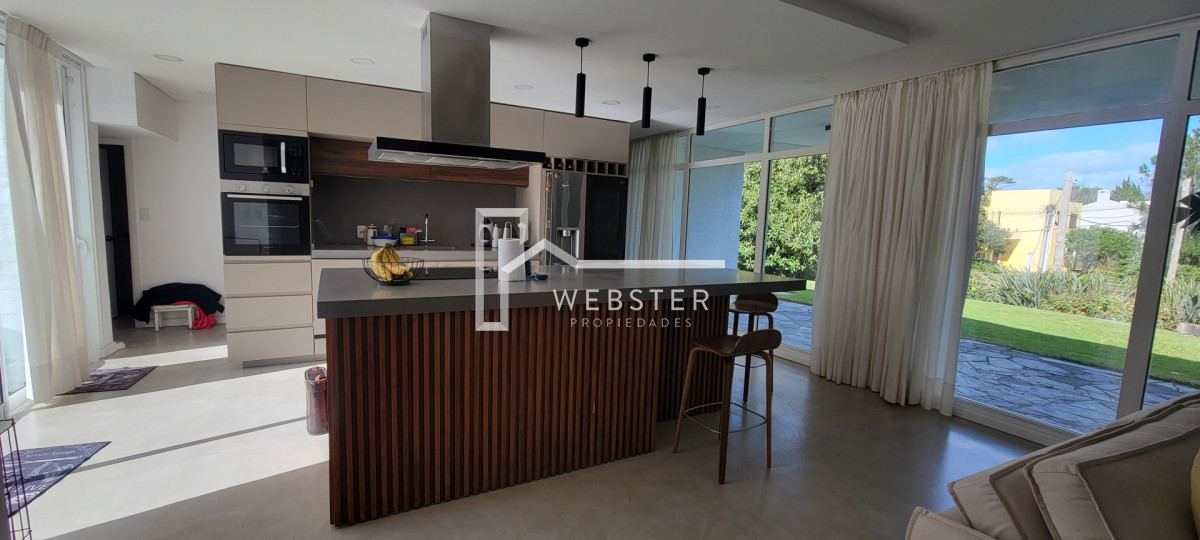Casa ID.2875 - Venta de casa Pinares