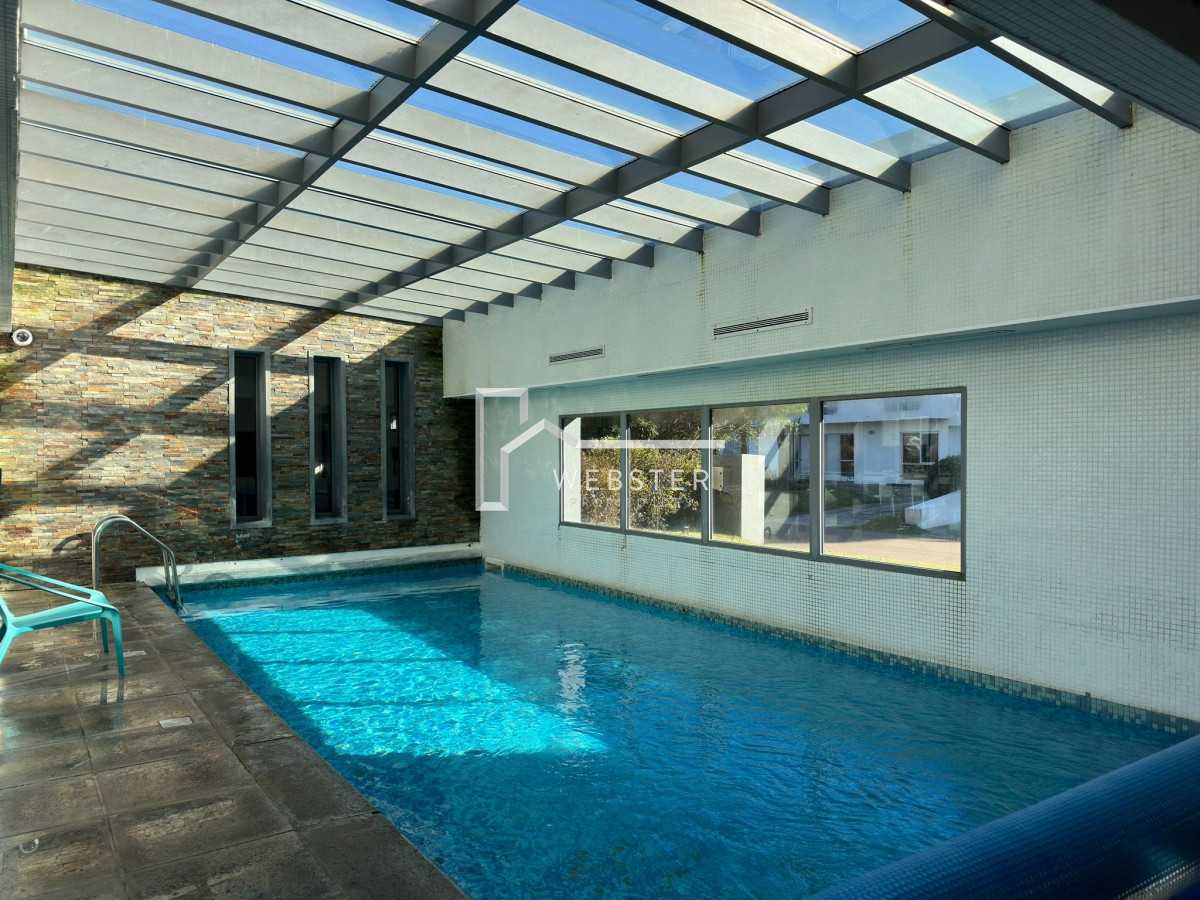Apartamento ID.2203 - Departamento en venta, a pasos de la playa brava, Punta del este.