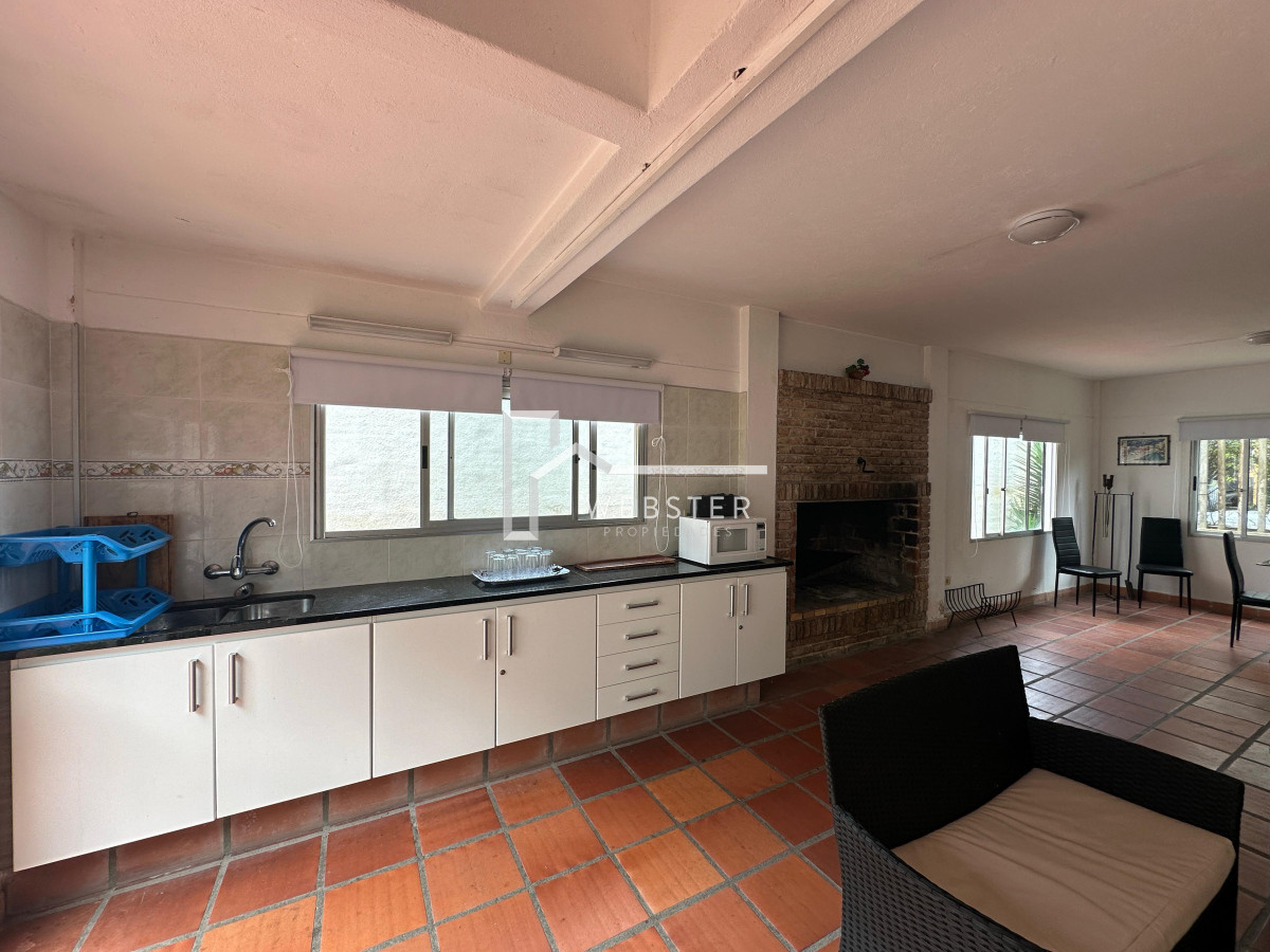 Apartamento ID.2372 - OPORTUNDIAD, monoambiente en VENTA, Punta del este.