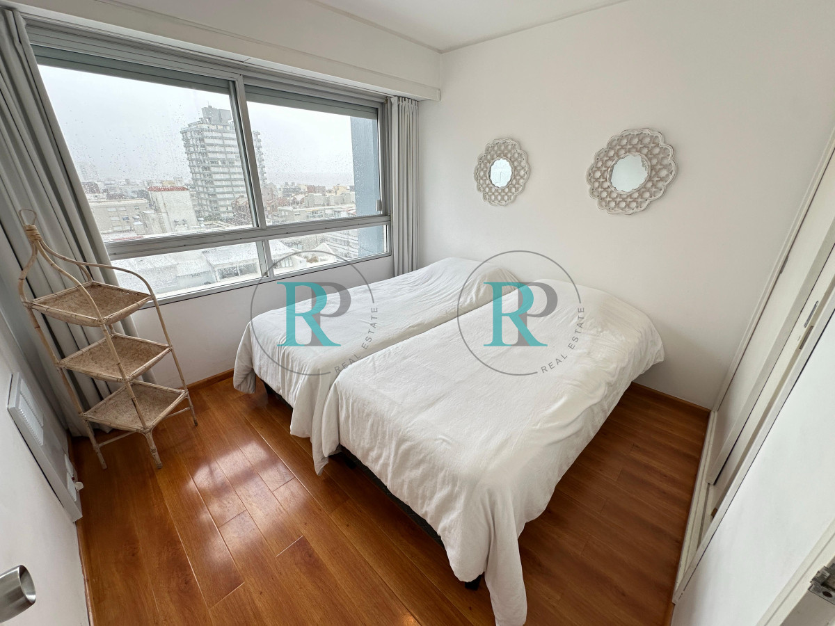 Apartamento ID.2399 - Departamento en Venta, Peninsula, Punta del este.