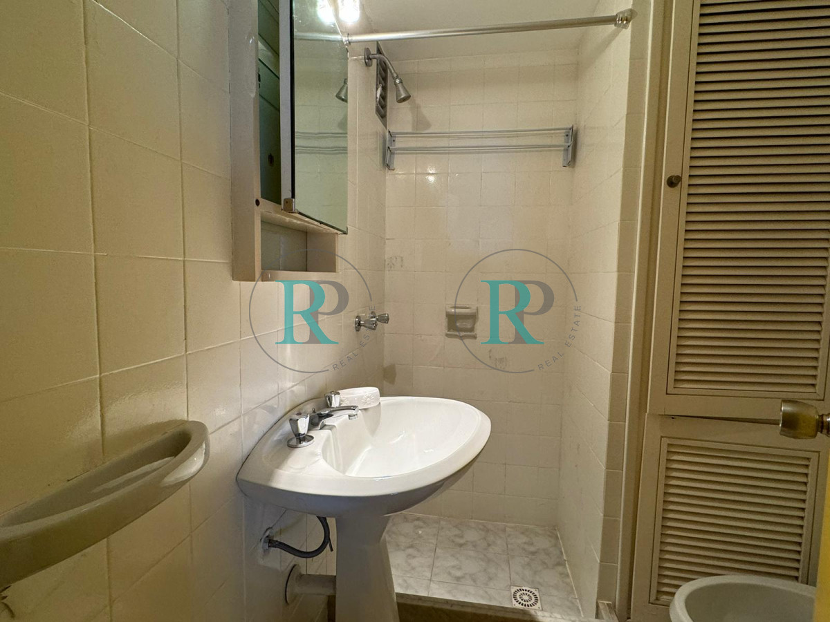 Apartamento ID.2123 - Apartamento en VENTA, en penisnula, Punta del este.
