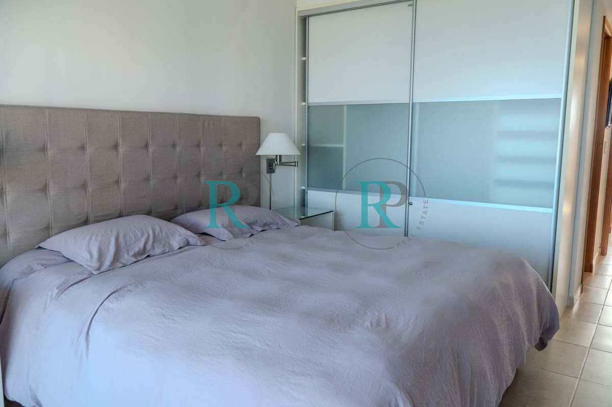 Apartamento ID.2418 - Departamento en venta, hermosa vista al mar, piso alto.