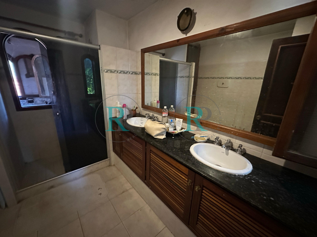 Casa ID.2459 - Gran propiedad en VENTA, Punta del Este.