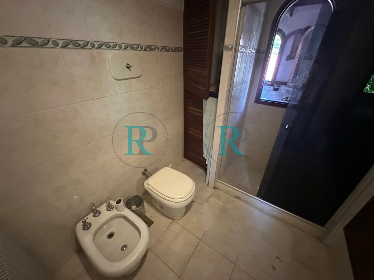 Casa ID.2459 - Gran propiedad en VENTA, Punta del Este.