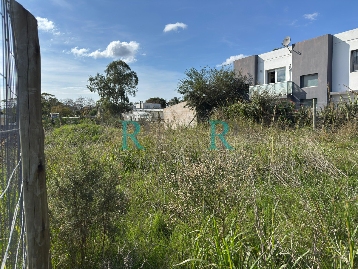 Terreno ID.2436 - Oportunidad terreno en venta! maldonado.