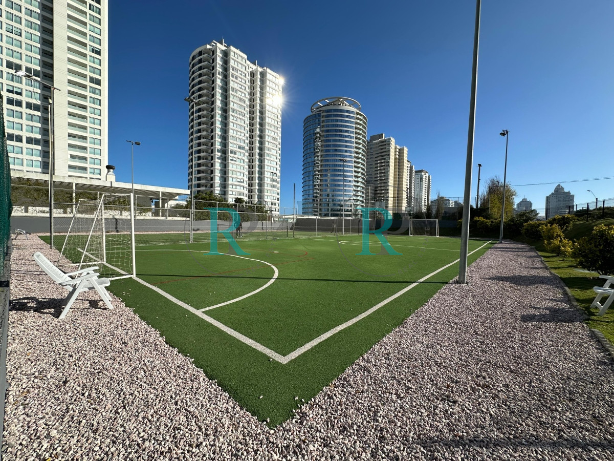 Apartamento ID.2096 - Alquier temporal, hermoso edificio de calidad contructiva y servicios.