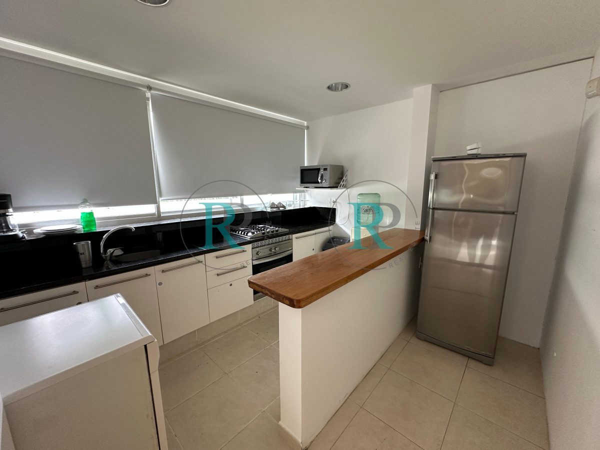 Apartamento ID.2418 - Departamento en venta, hermosa vista al mar, piso alto.