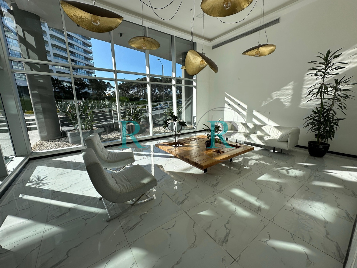 Apartamento ID.2096 - Alquier temporal, hermoso edificio de calidad contructiva y servicios.