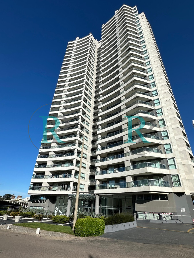 Apartamento ID.2096 - Alquier temporal, hermoso edificio de calidad contructiva y servicios.